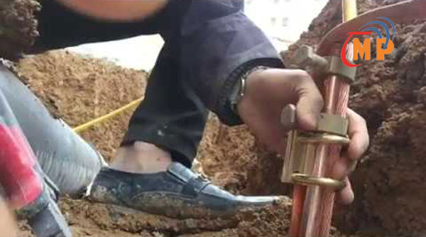 Lưu ý khi thi công đóng cọc tiếp địa